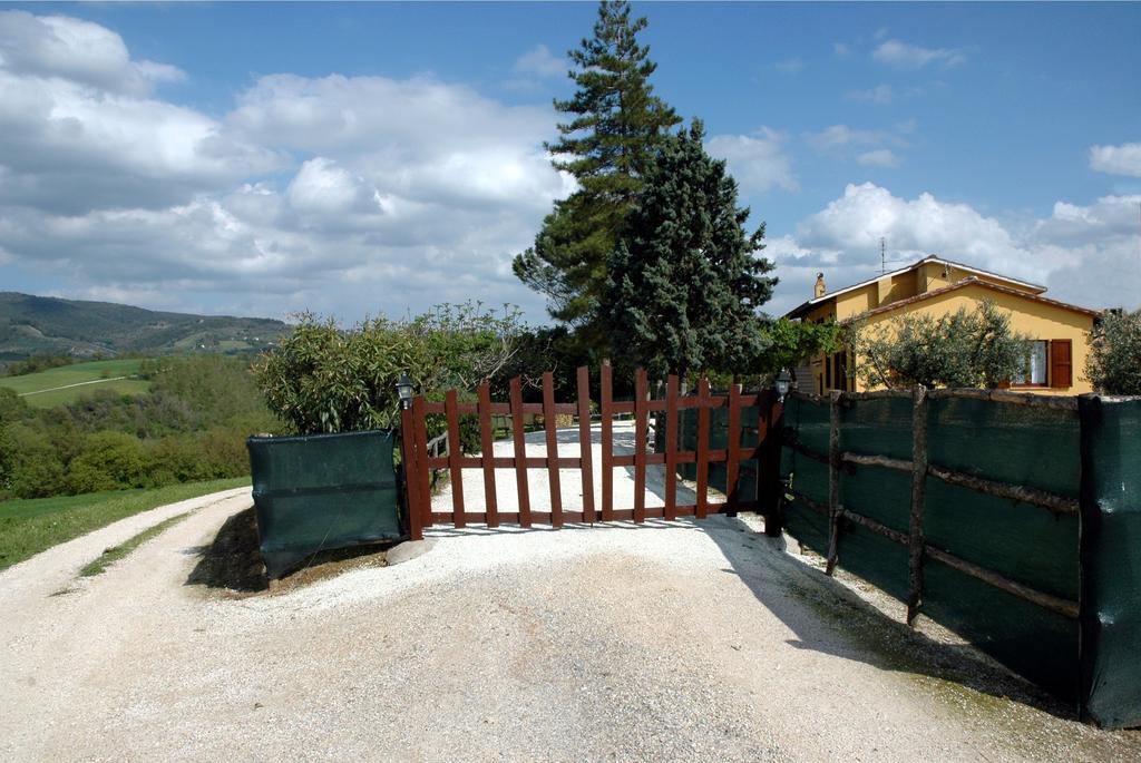 Вілла Casale Il Colle Дерута Екстер'єр фото
